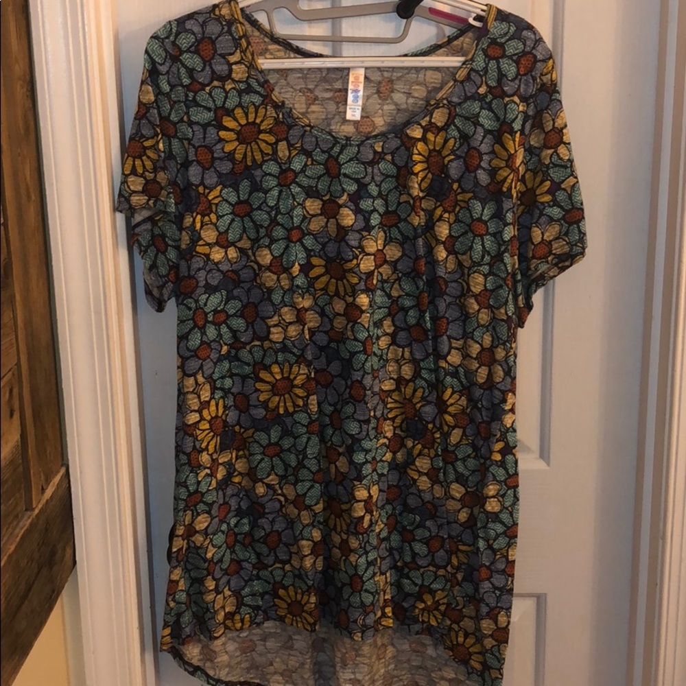 LuLaRoe Classic Tee